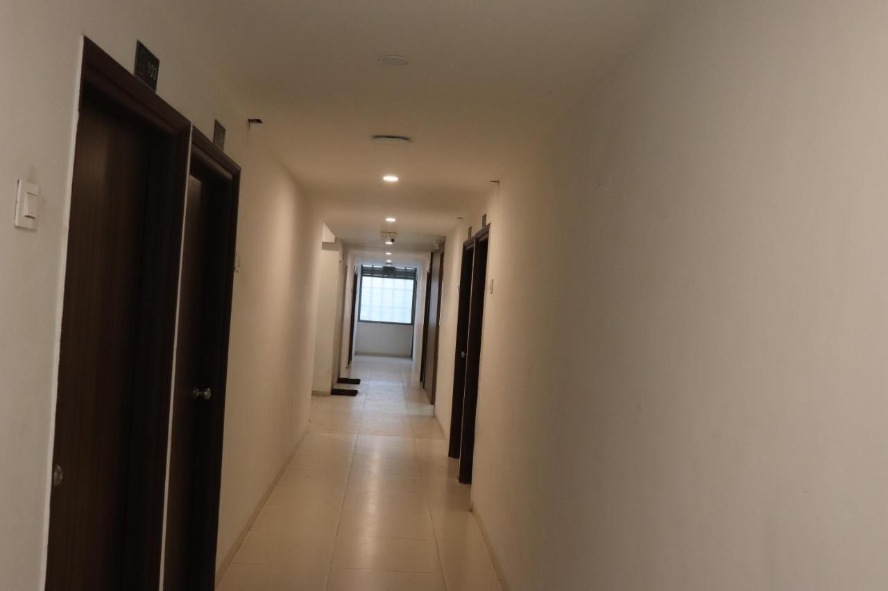 Hotel New Samrat Evrengabad Dış mekan fotoğraf