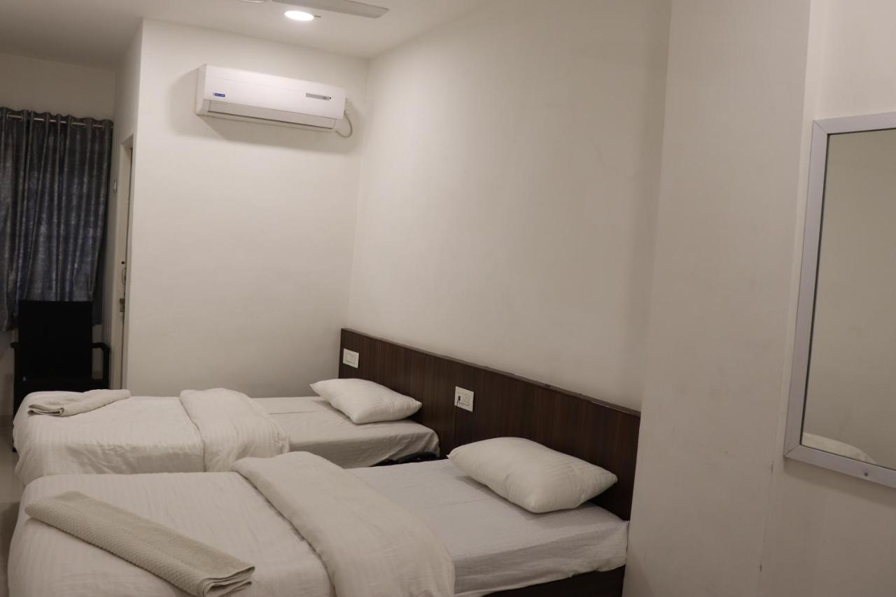 Hotel New Samrat Evrengabad Dış mekan fotoğraf