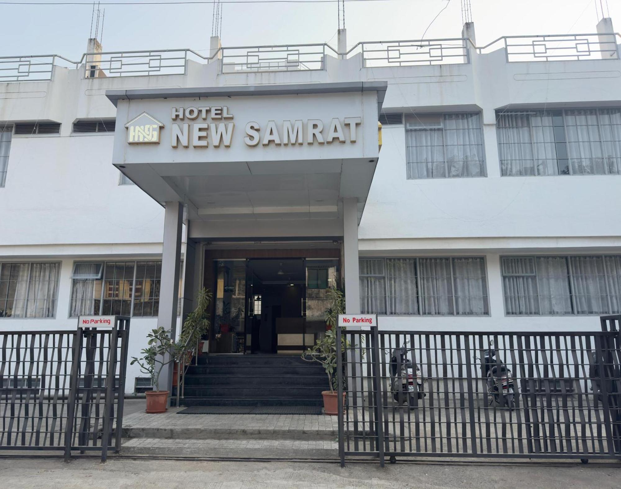 Hotel New Samrat Evrengabad Dış mekan fotoğraf